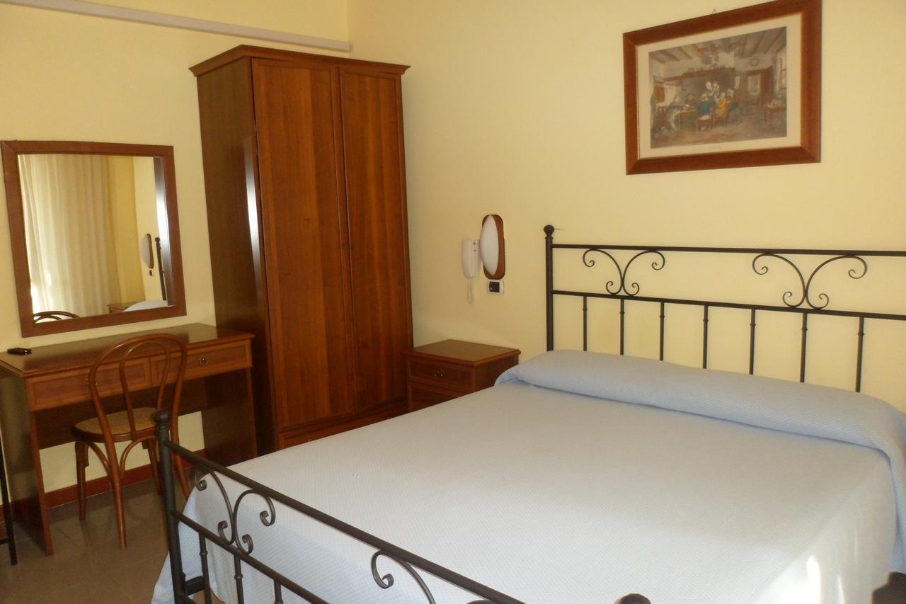 Albergo Miramonte 维博瓦伦蒂亚 外观 照片