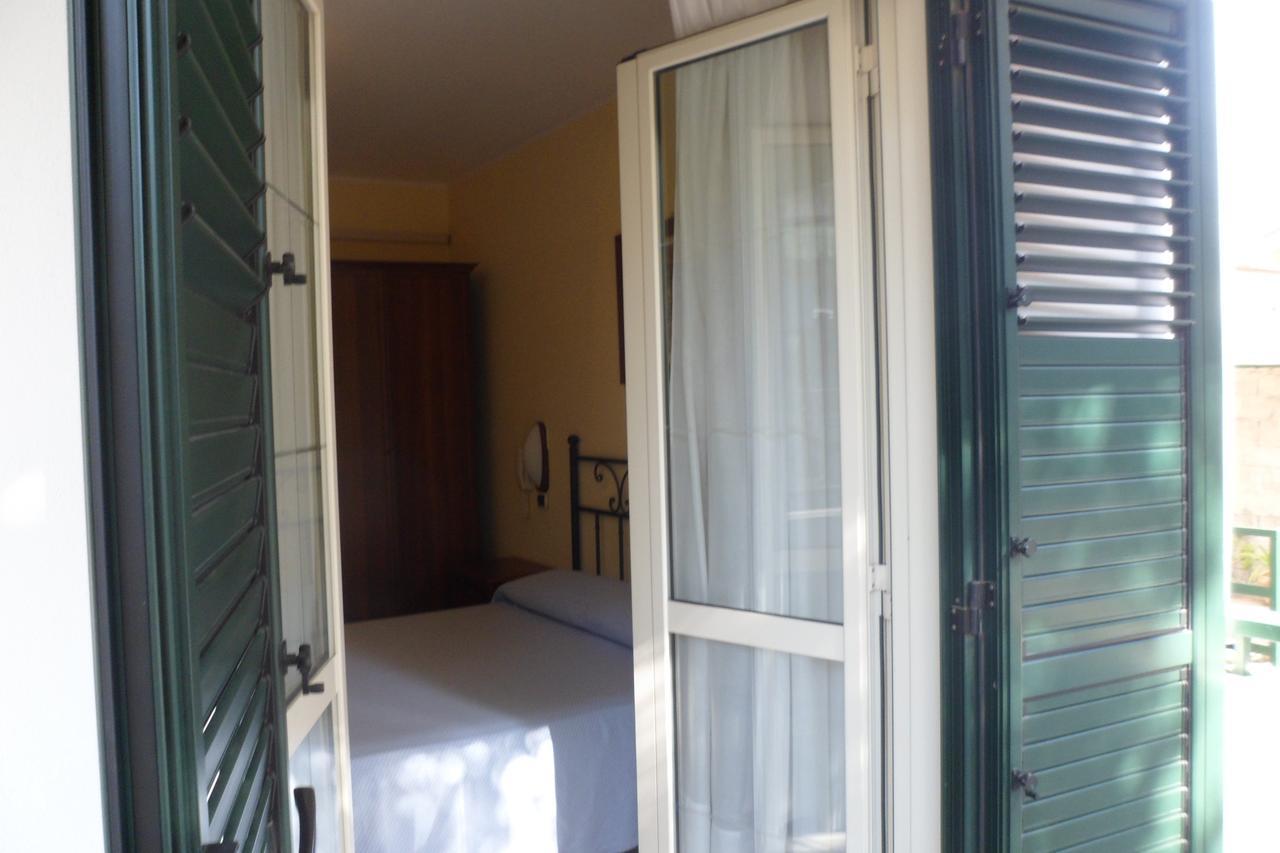 Albergo Miramonte 维博瓦伦蒂亚 外观 照片